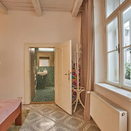 Apartment Jeruzalemska - Synagogue Prague