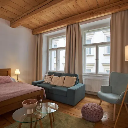 Jeruzalemska - Synagogue Apartment *