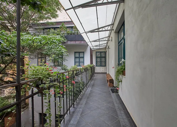 Jeruzalemska - Synagogue *